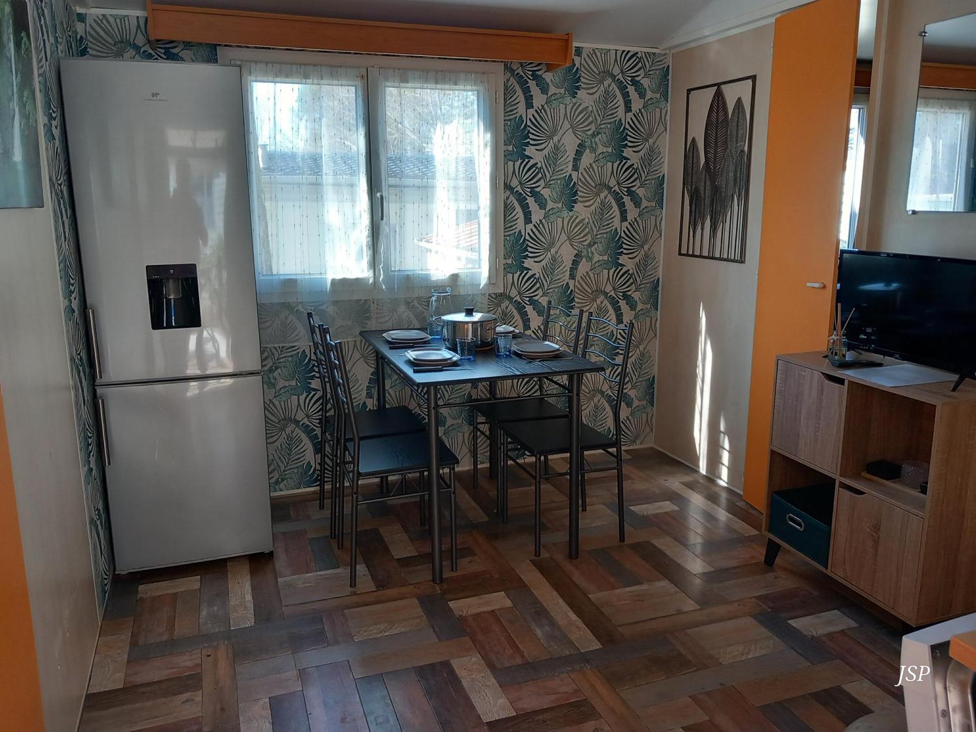 Mobilhome Les Volets Bleus Vaudreuille Екстериор снимка